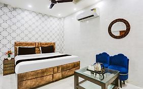 Hotel O Triom Inn